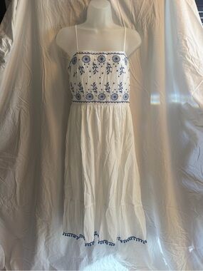 Lulus White & Blue Embroidered Midi Sundress - Medium